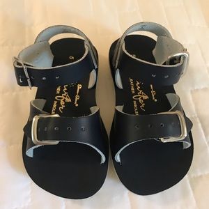 Surfer Navy Sandal Sz 5